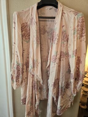 Maurices Light Pink Floral Open-Front Kimono Jacket